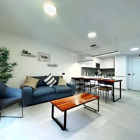 Modern Oasis - Pool, Gym & Tennis *